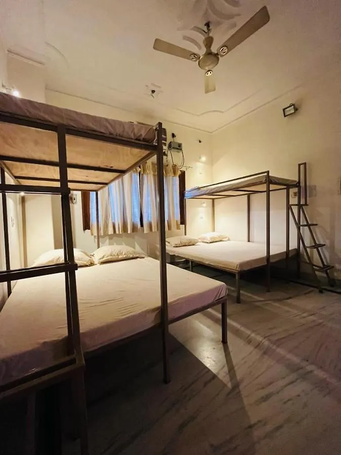 Batra Guest House Waranasi