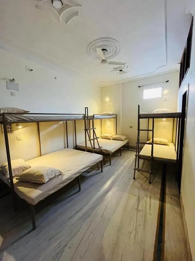 Batra Guest House Waranasi